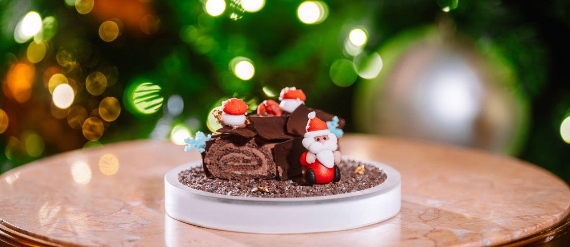 Holiday Events gallery image for The Palm Court Yuletide Dinner | The Plaza Hotel 